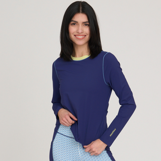 Tangy (5'8") usually wears size small.