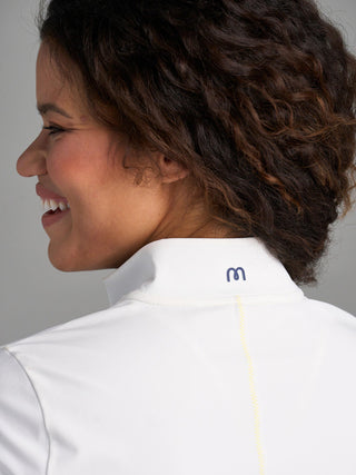 Model is wearing size small in The Brooksie - White pullover.