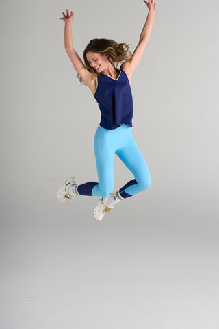 Belle (5'8") usually wears a size extra small.